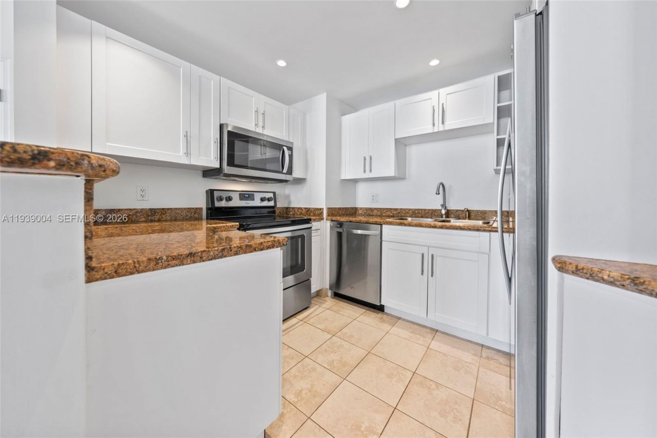 357 Almeria Ave, Unit 1106, Coral Gables, FL 33134 Photo