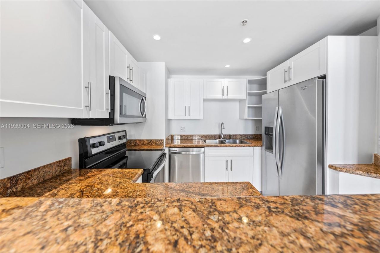 357 Almeria Ave, Unit 1106, Coral Gables, FL 33134 Photo