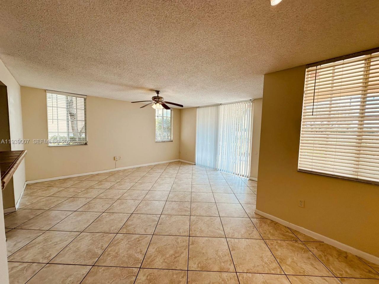 1727 Village Blvd, Unit 102, West Palm Beach, FL 33409 Photo