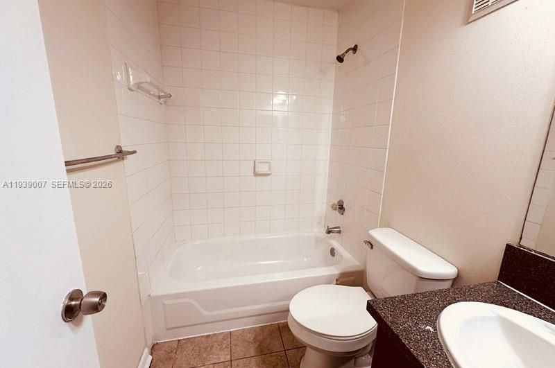 1727 Village Blvd, Unit 102, West Palm Beach, FL 33409 Photo