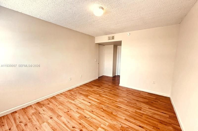 1727 Village Blvd, Unit 102, West Palm Beach, FL 33409 Photo