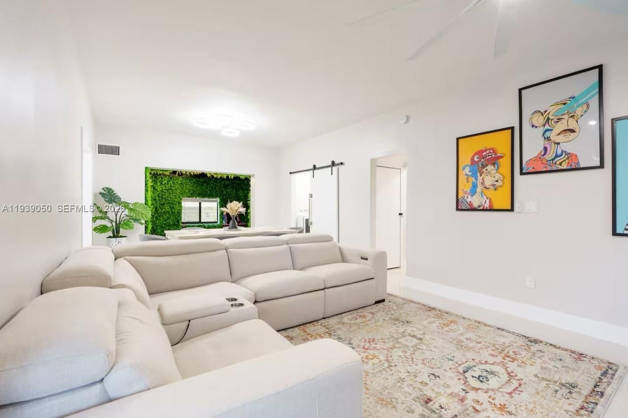 1721 SW 11th Ter, Miami, FL 33135 Photo