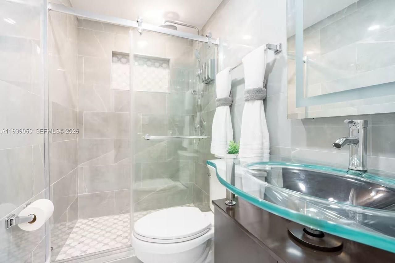 1721 SW 11th Ter, Miami, FL 33135 Photo