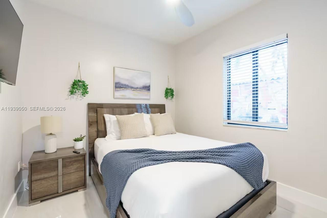 1721 SW 11th Ter, Miami, FL 33135 Photo