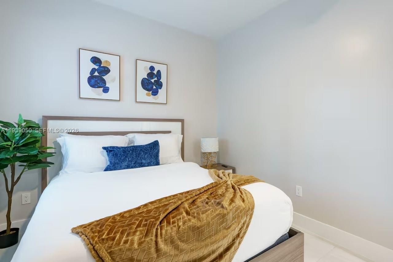 1721 SW 11th Ter, Miami, FL 33135 Photo