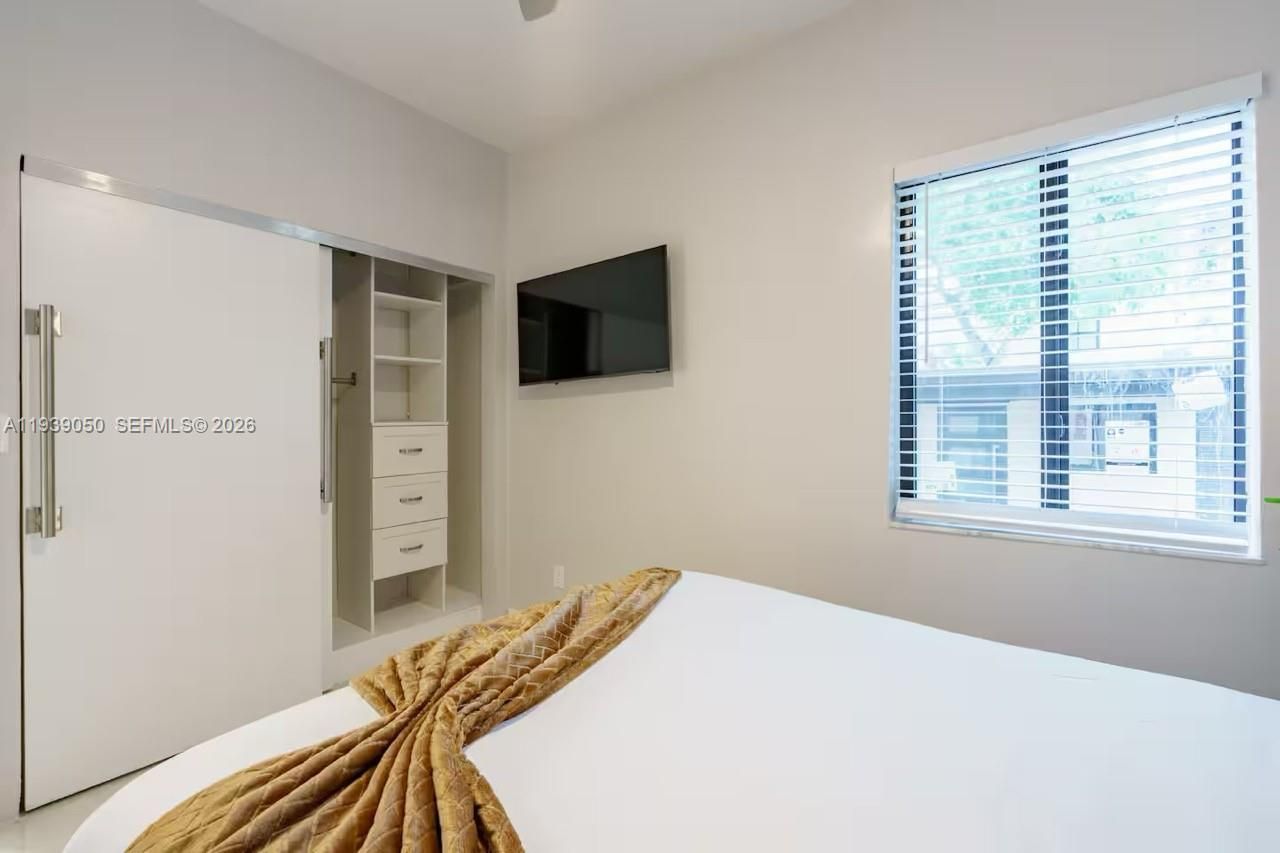 1721 SW 11th Ter, Miami, FL 33135 Photo