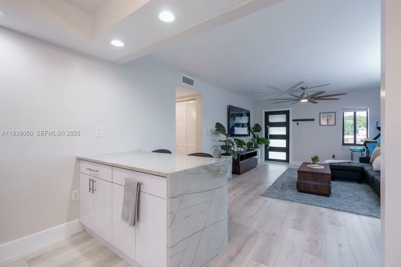 1721 SW 11th Ter, Miami, FL 33135 Photo