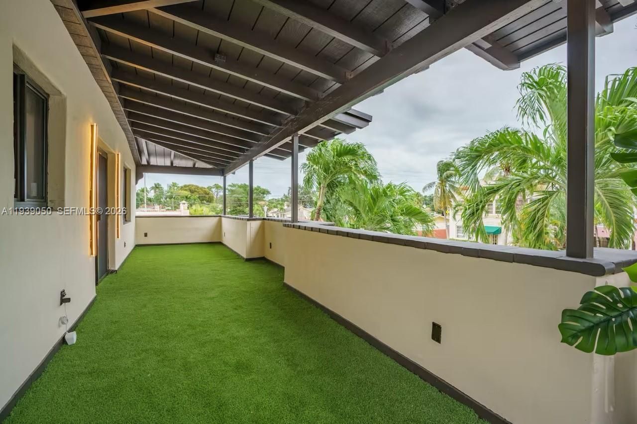 1721 SW 11th Ter, Miami, FL 33135 Photo