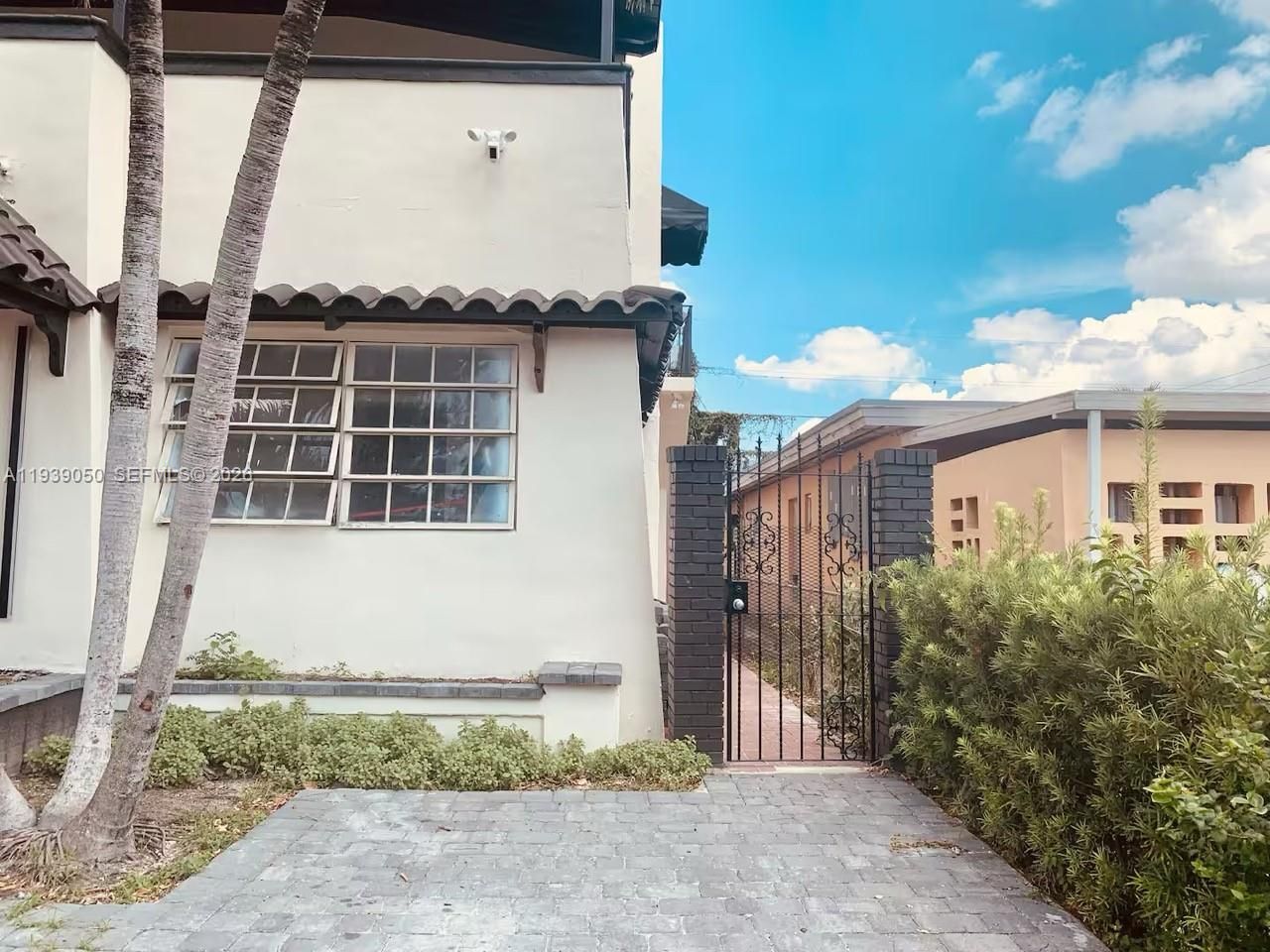 1721 SW 11th Ter, Miami, FL 33135 Photo