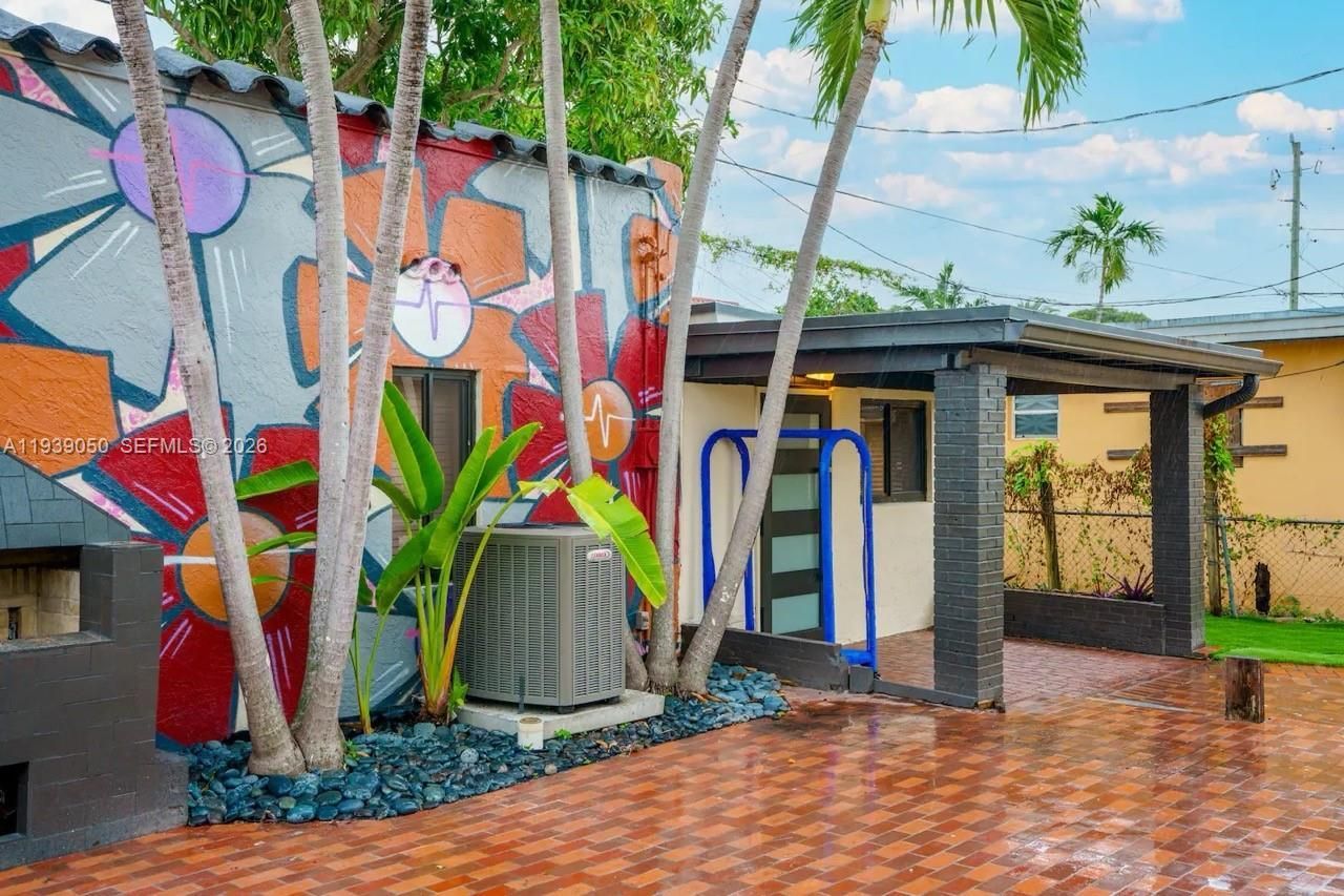 1721 SW 11th Ter, Miami, FL 33135 Photo