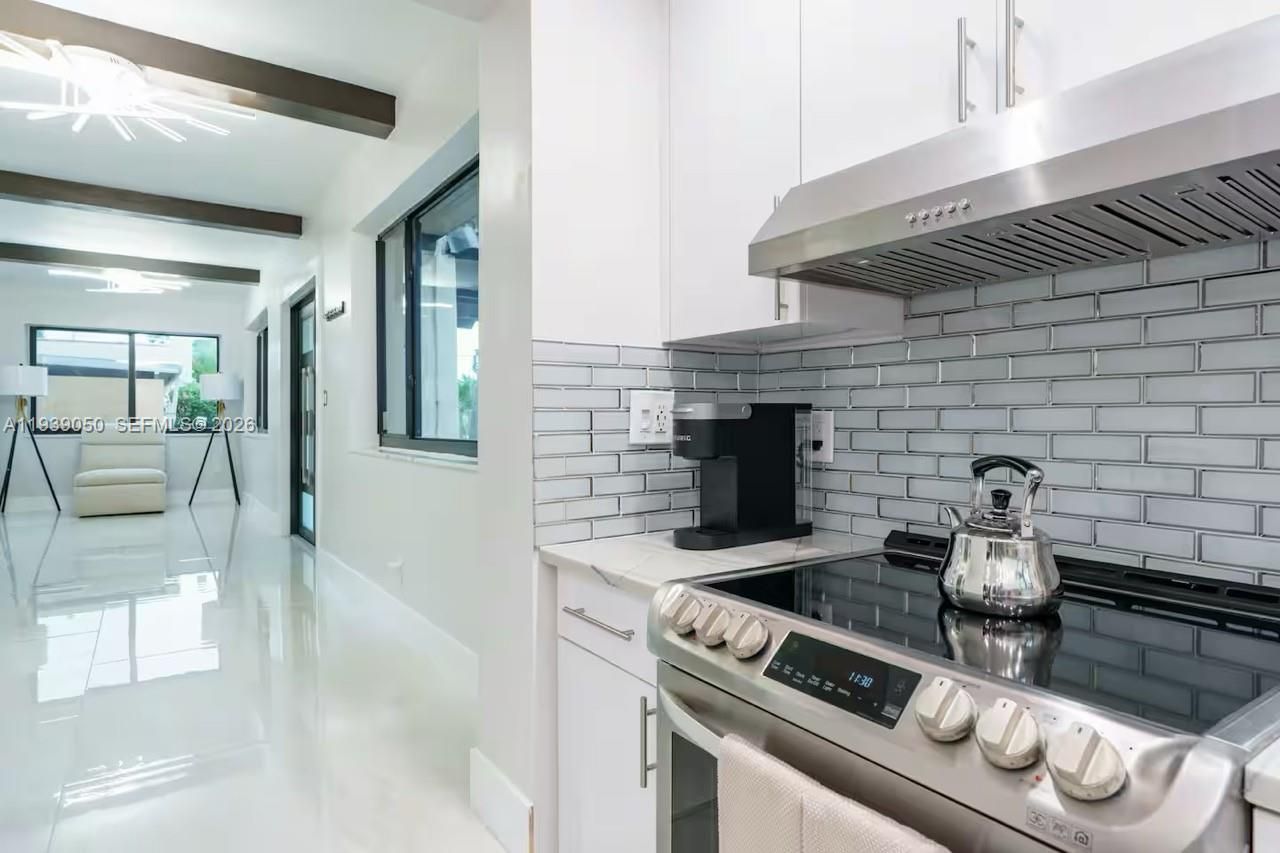 1721 SW 11th Ter, Miami, FL 33135 Photo