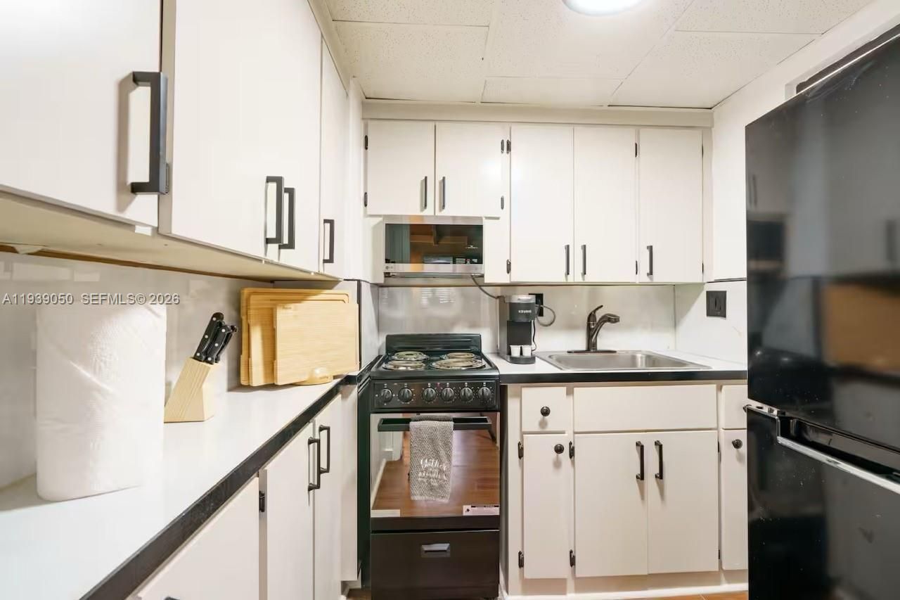 1721 SW 11th Ter, Miami, FL 33135 Photo