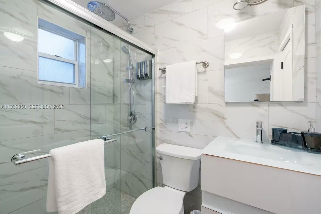 1721 SW 11th Ter, Miami, FL 33135 Photo