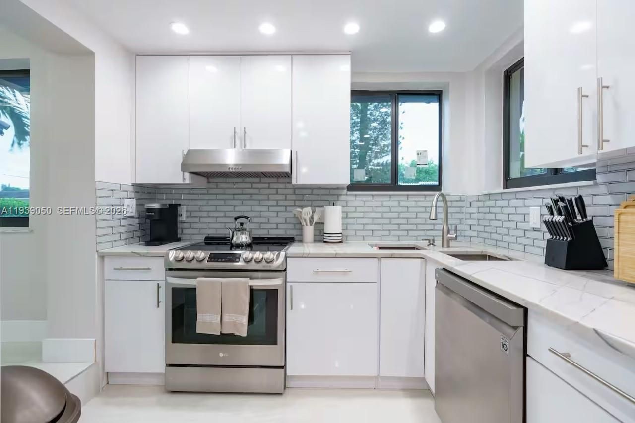 1721 SW 11th Ter, Miami, FL 33135 Photo