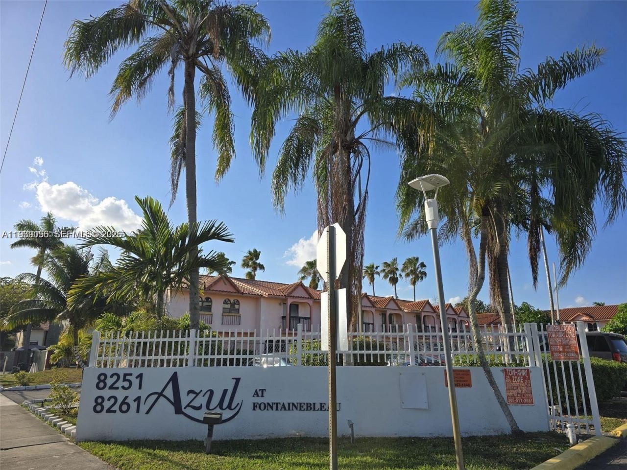 8251 NW 8th St, Unit 214, Miami, FL 33126 Photo