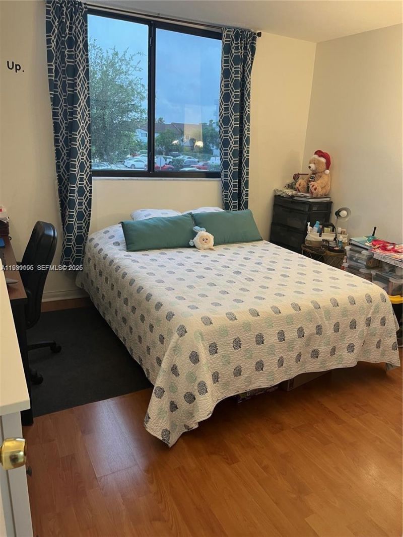 8251 NW 8th St, Unit 214, Miami, FL 33126 Photo