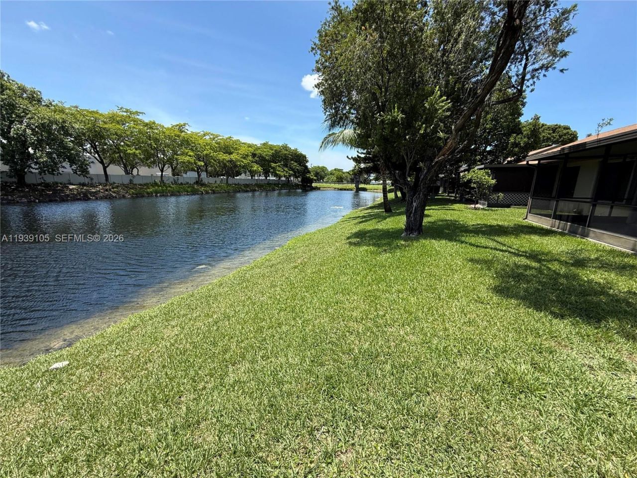 7808 NW 60th St, Tamarac, FL 33321 Photo