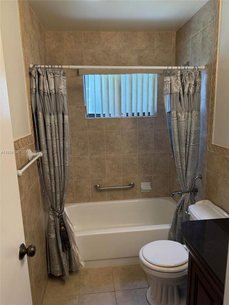 7808 NW 60th St, Tamarac, FL 33321 Photo