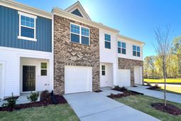 482 Colchester Court photo 4