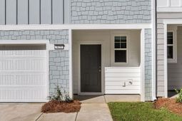 482 Colchester Court photo 4