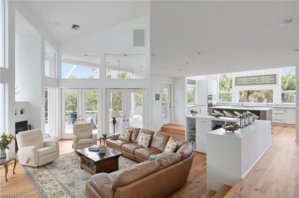 479 Lagoon Dr , Sanibel, FL 33957 Photo