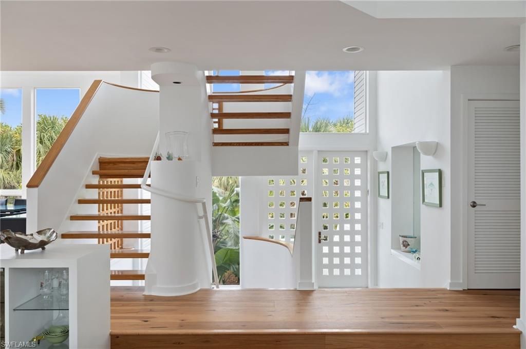 479 Lagoon Dr , Sanibel, FL 33957 Photo