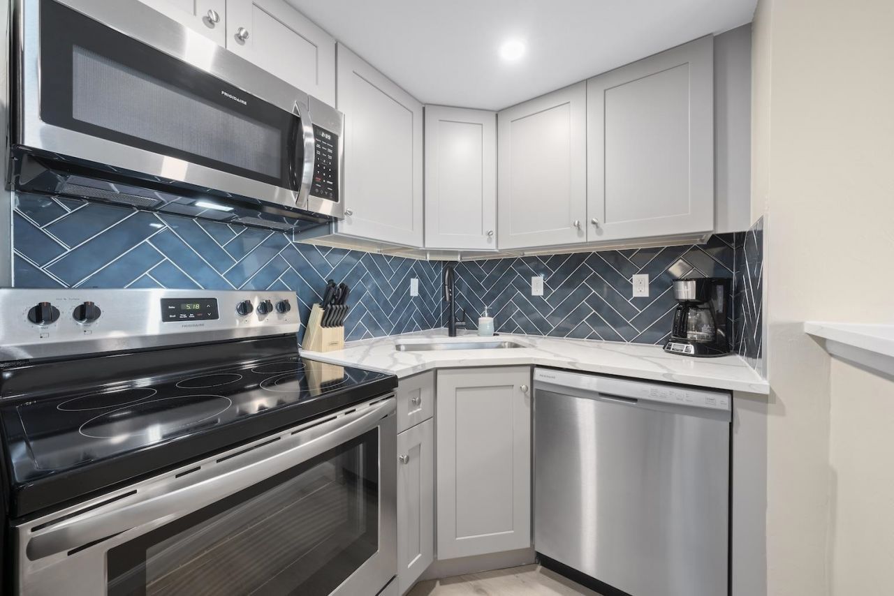 2230 Camino Del Mar Dr, Unit 3X1, Sanibel, FL 33957 Photo