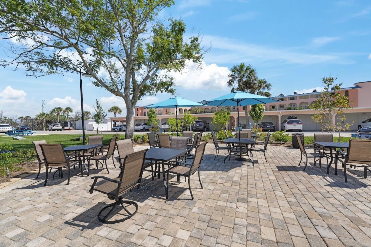 2230 Camino Del Mar Dr, Unit 3X1, Sanibel, FL 33957 Photo