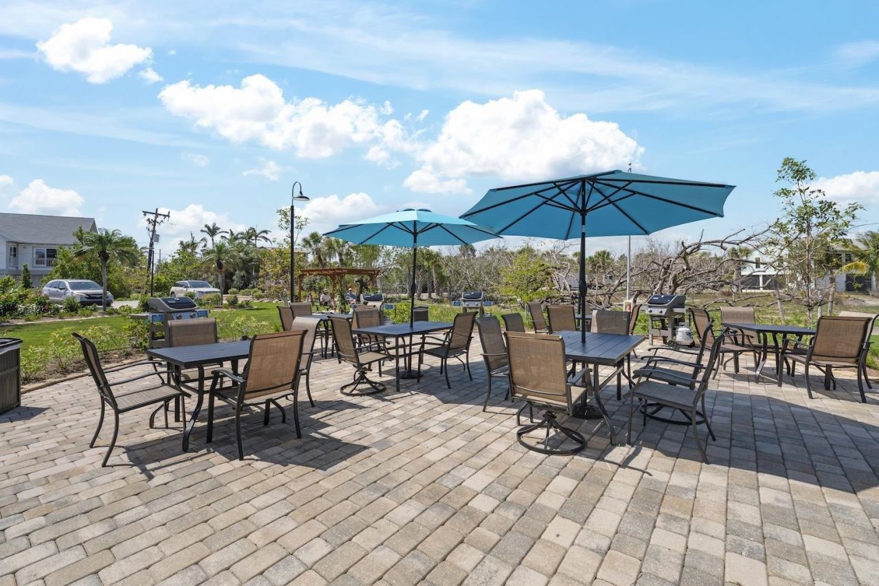 2230 Camino Del Mar Dr, Unit 3X1, Sanibel, FL 33957 Photo