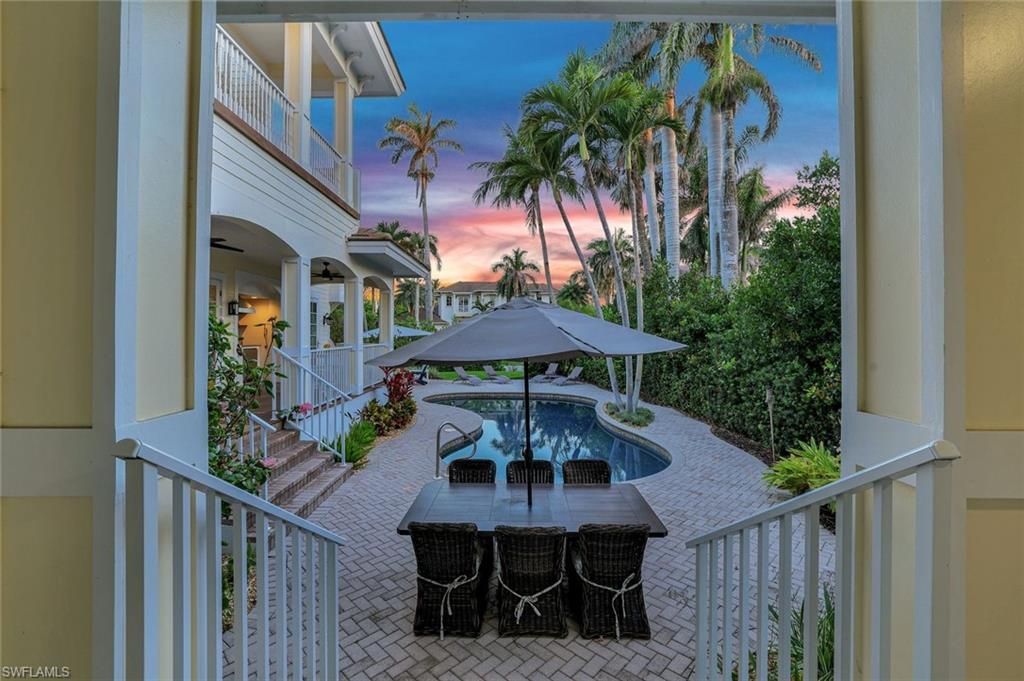 1550 Gordon Dr, Naples, FL 34102 Photo