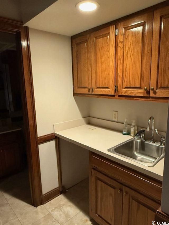 900b Main St. Photo 5