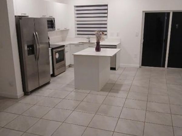 2354 NW 125 ST, Miami, FL 33167