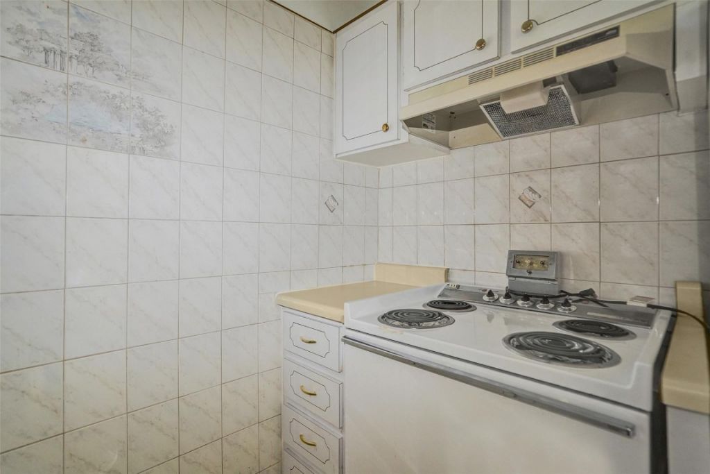 2000 NE 51st Ct, Unit 205, Fort Lauderdale, FL 33308 Photo