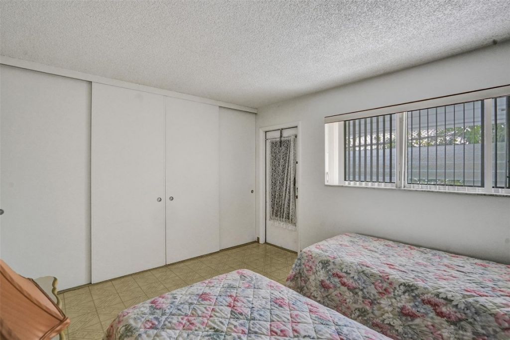 2000 NE 51st Ct, Unit 205, Fort Lauderdale, FL 33308 Photo