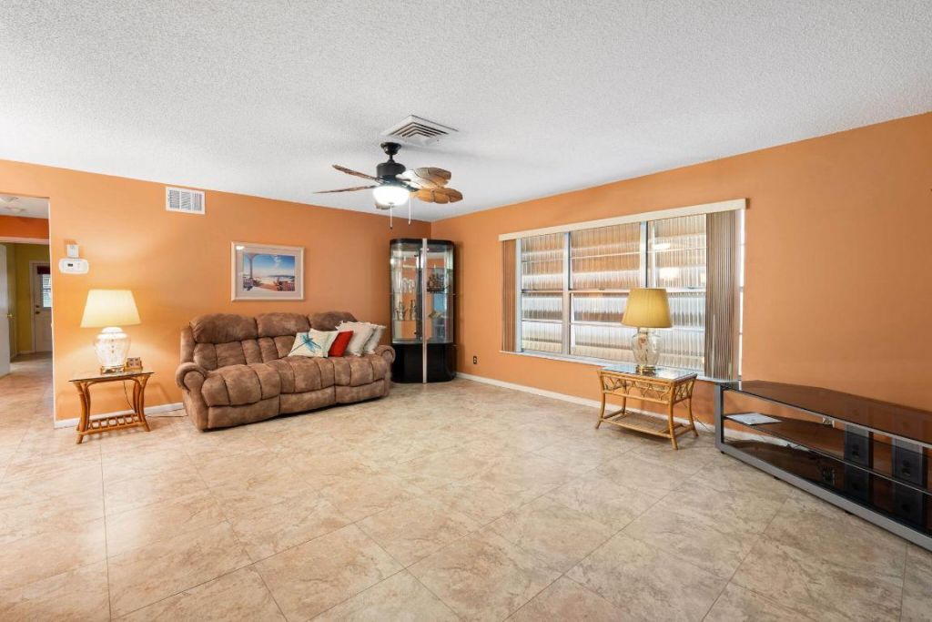 626 Pines Knoll Drive, Unit D, Fort Pierce, FL 34982 Photo