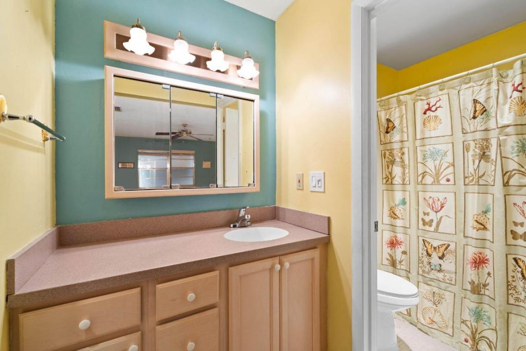 626 Pines Knoll Drive, Unit D, Fort Pierce, FL 34982 Photo