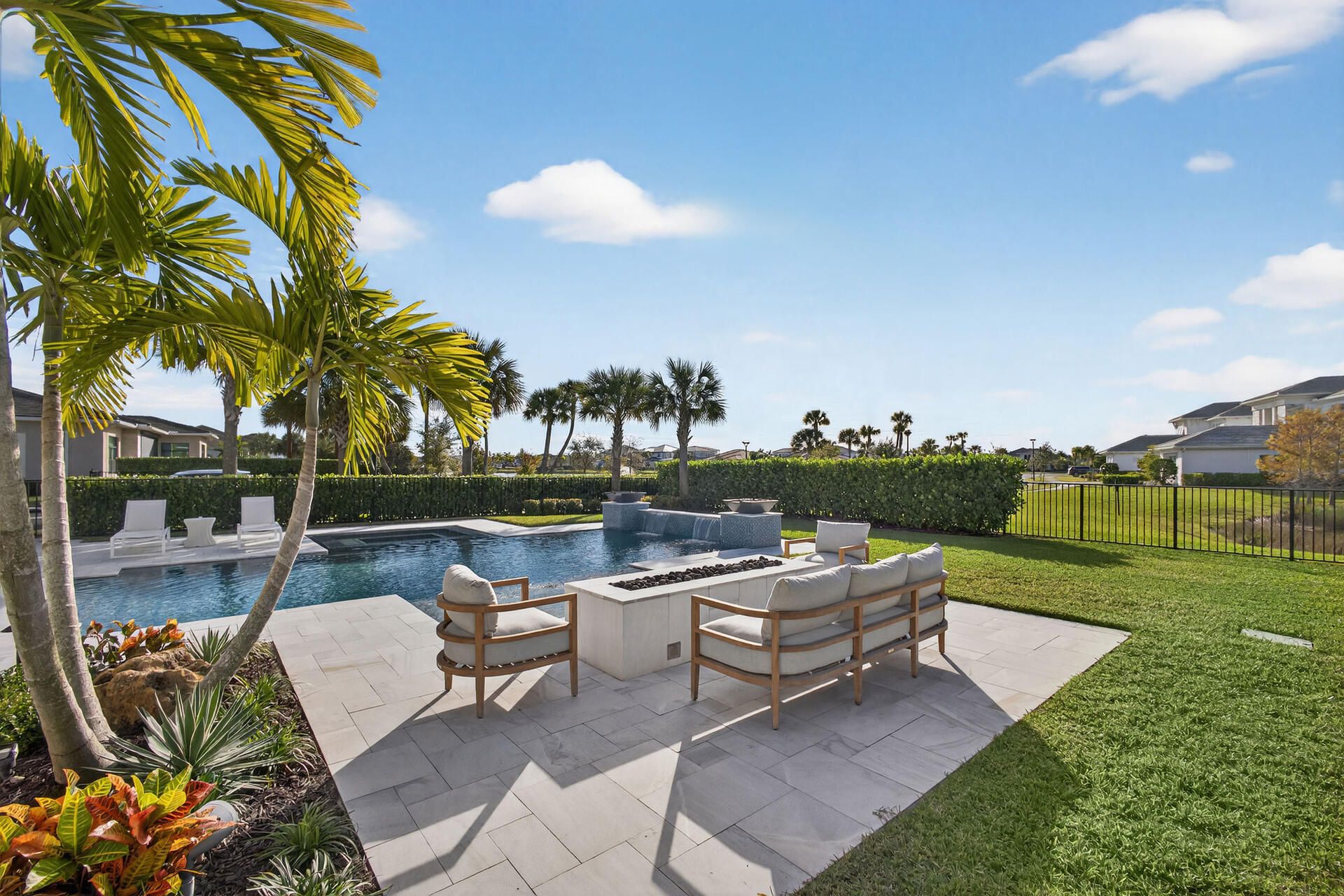 9261 Coral Isles Circle, Palm Beach Gardens, FL 33412 Photo