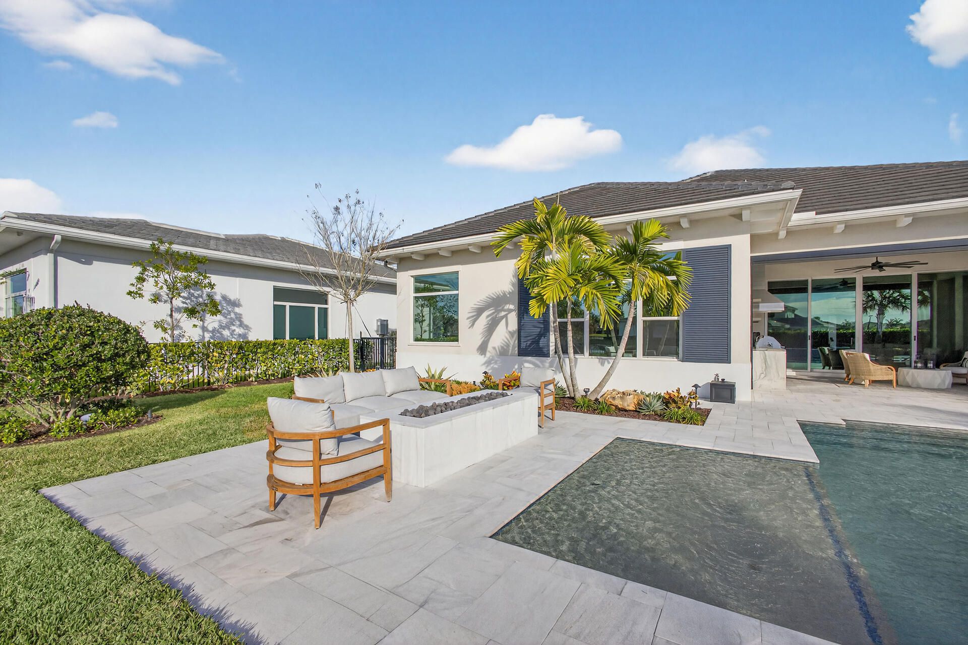 9261 Coral Isles Circle, Palm Beach Gardens, FL 33412 Photo