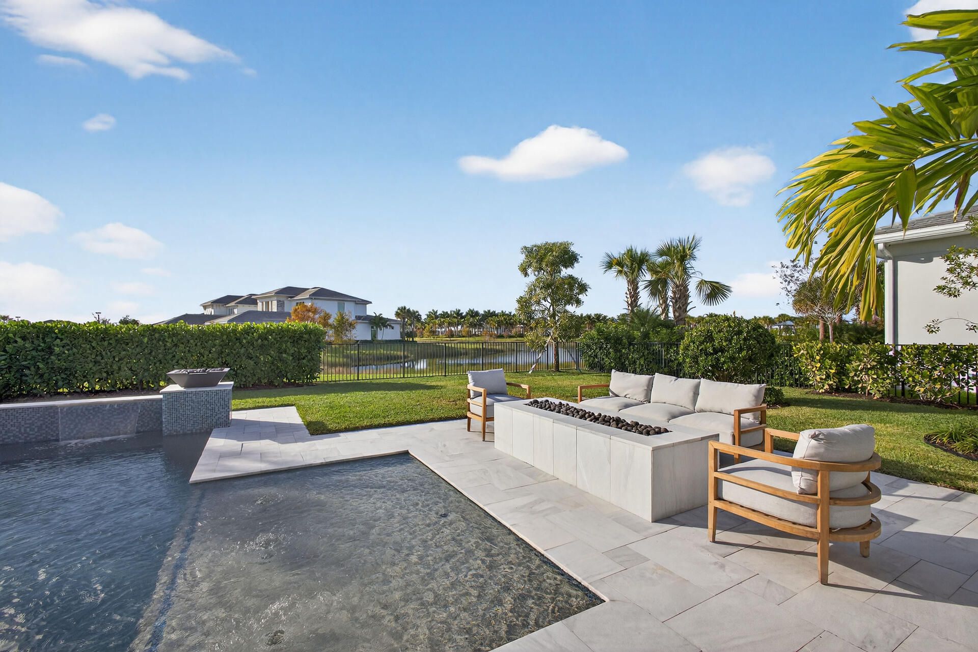 9261 Coral Isles Circle, Palm Beach Gardens, FL 33412 Photo