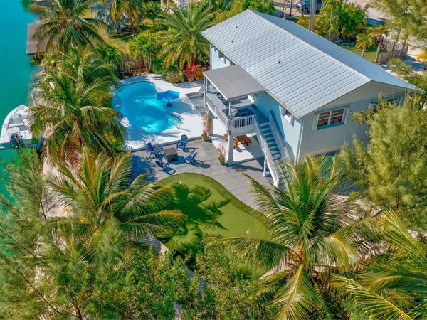 17152 Marlin Drive, Sugarloaf, FL 33042