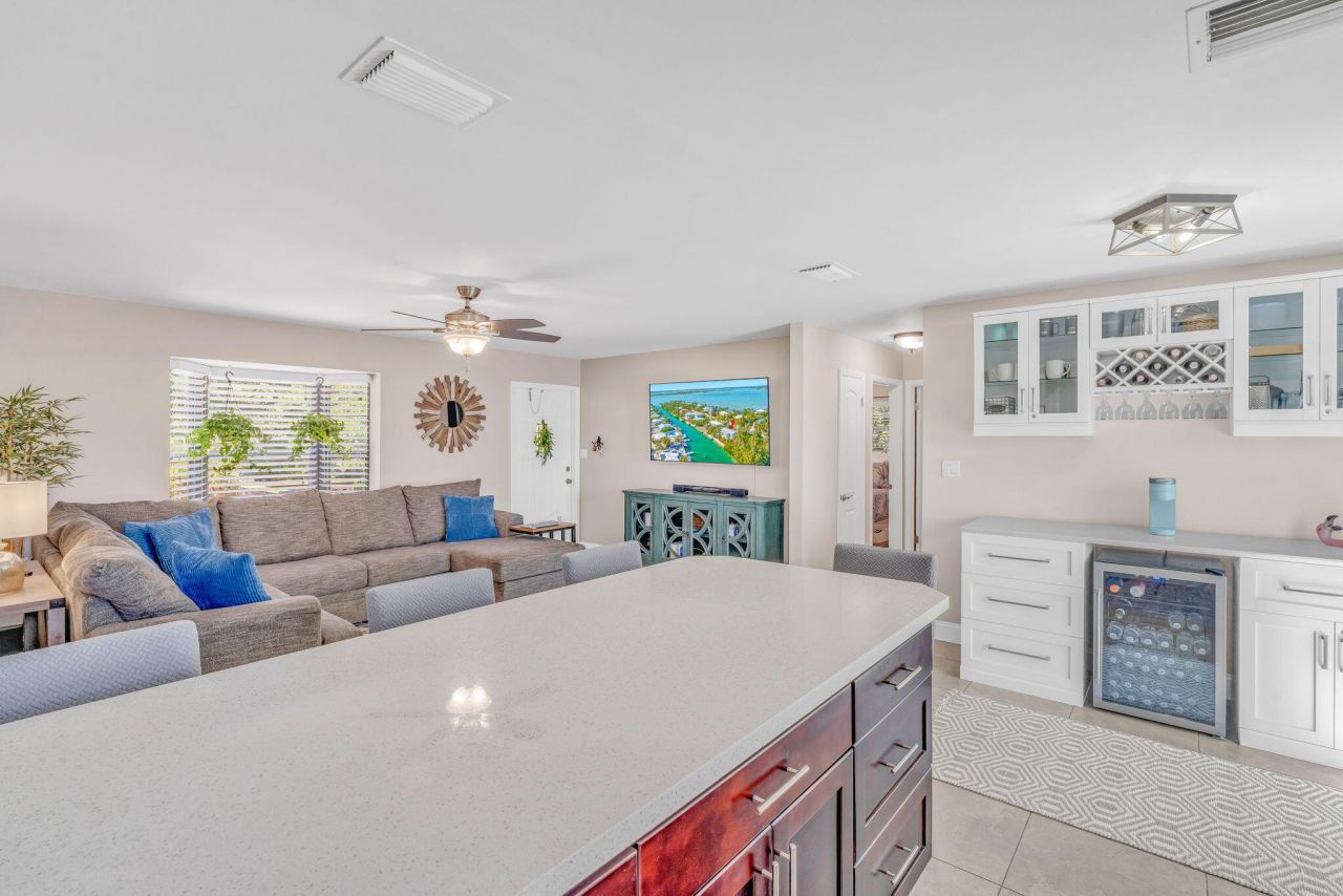 17152 Marlin Drive, Sugarloaf, FL 33042 Photo