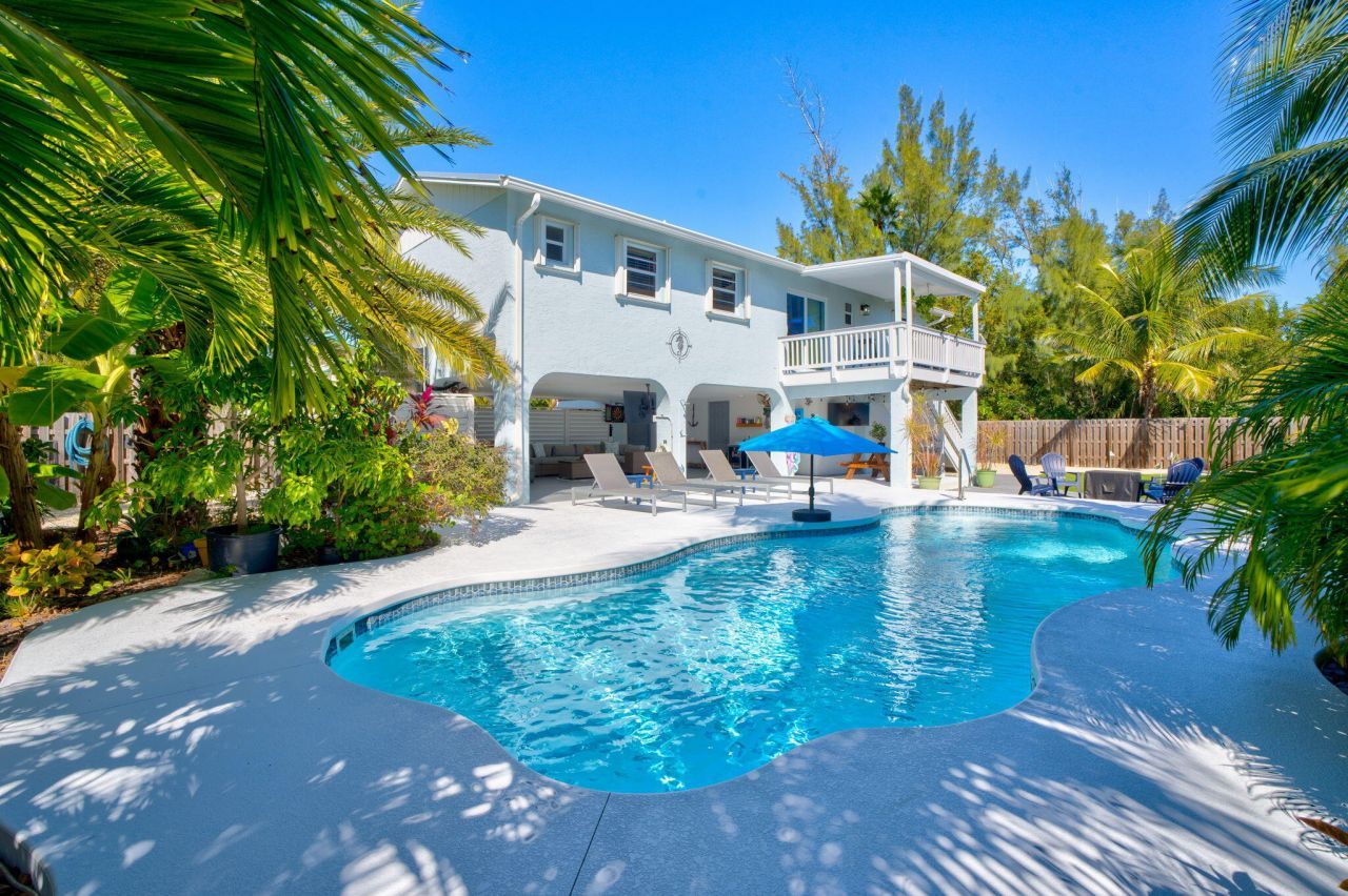 17152 Marlin Drive, Sugarloaf, FL 33042 Photo