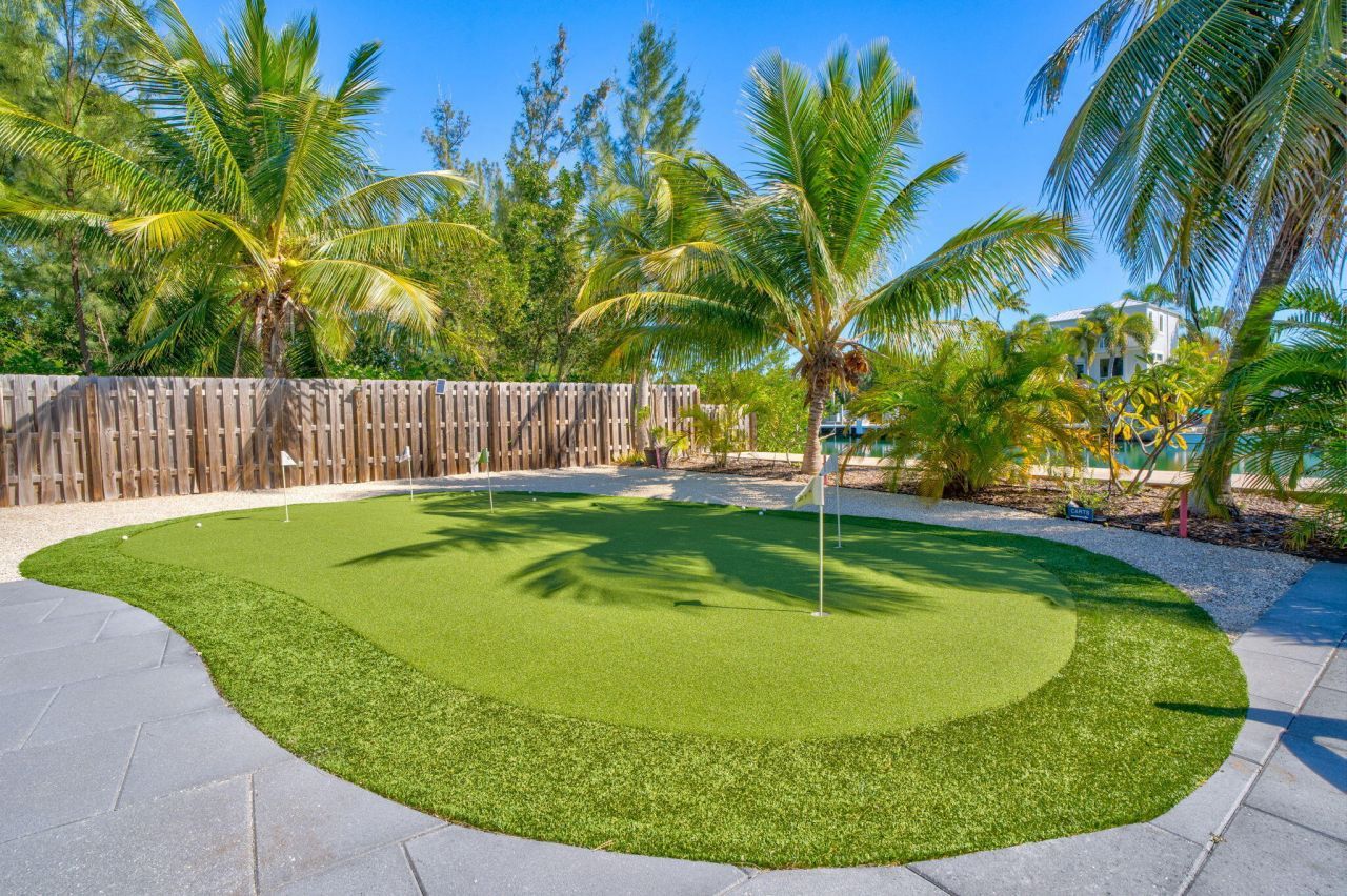 17152 Marlin Drive, Sugarloaf, FL 33042 Photo