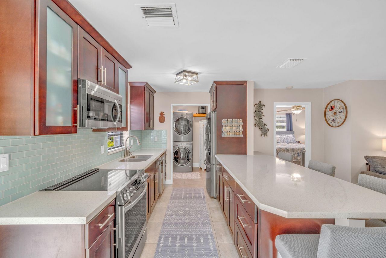 17152 Marlin Drive, Sugarloaf, FL 33042 Photo