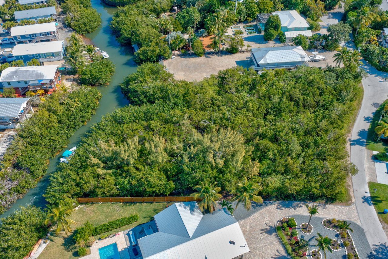 63 Sugarloaf Drive, Sugarloaf, FL 33042 Photo