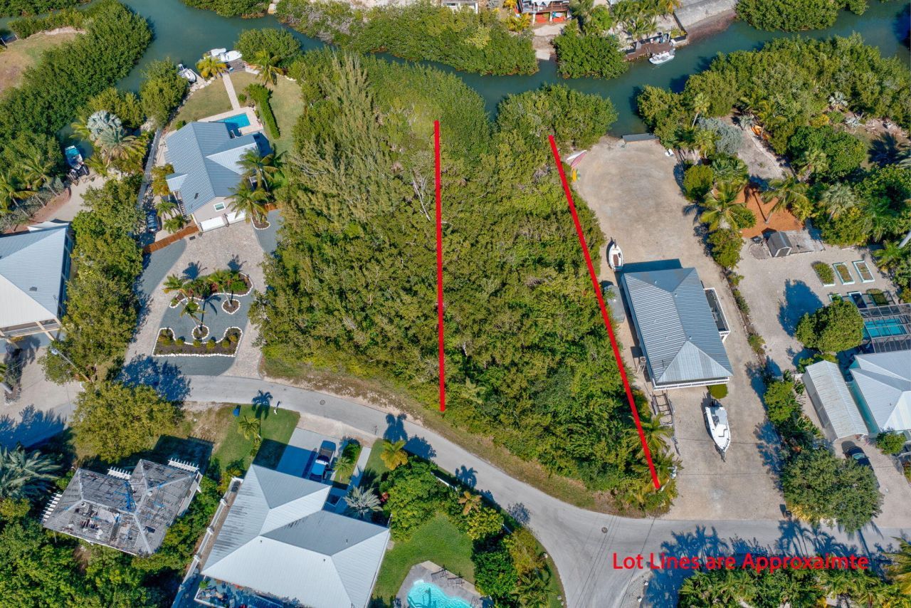 63 Sugarloaf Drive, Sugarloaf, FL 33042 Photo