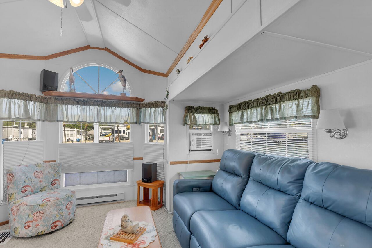 325 Calusa Street, Unit 213, Key Largo, FL 33037 Photo