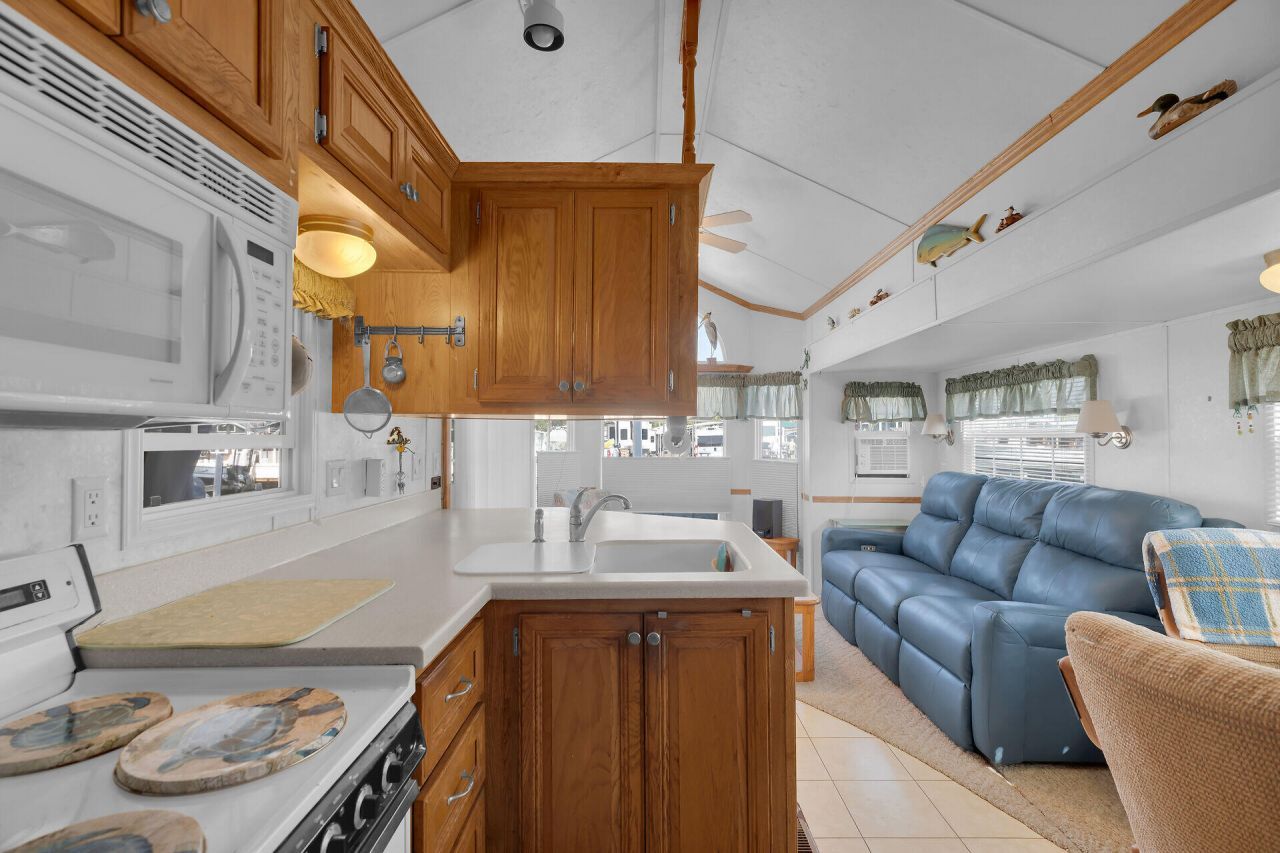 325 Calusa Street, Unit 213, Key Largo, FL 33037 Photo