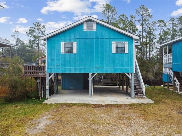 4254 1ST Street, Bay St Louis, MS 39520