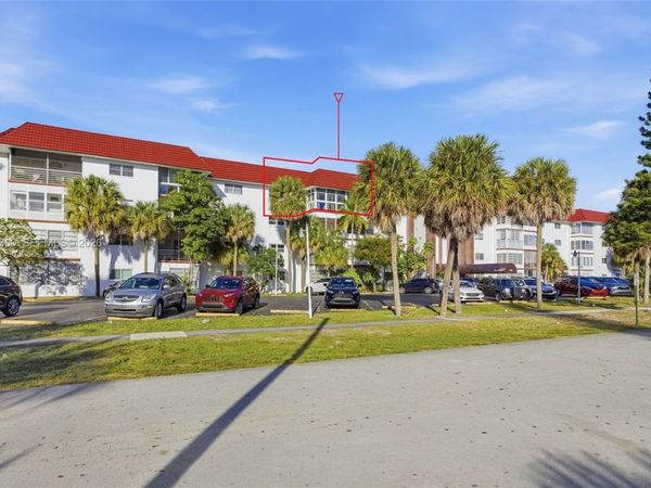 2061 NW 47th Ter, Unit 402, Lauderhill, FL 33313
